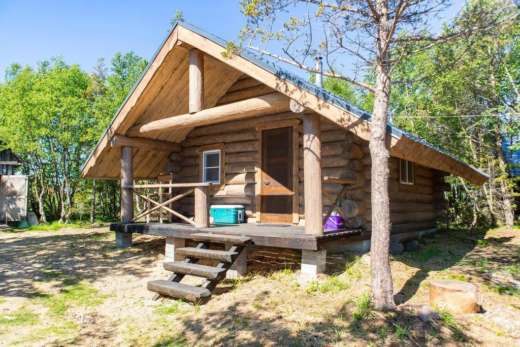 Коттедж Шале с отдельной спальной — аренда посуточно в Умба