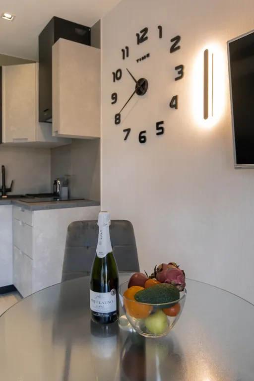 Студия с балконом