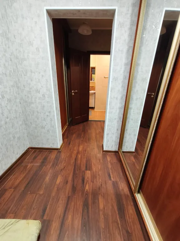 Двушка рядом с Крокусом