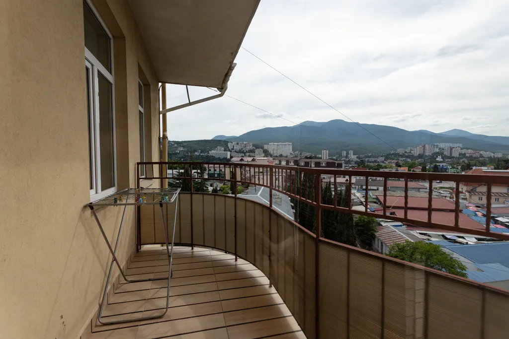 Просторная 3-комнатная квартира с видом на курортную жизнь