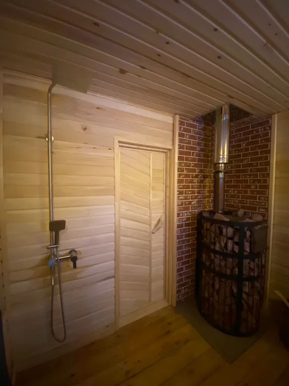 Уютный дом с баней и чаном в лесу