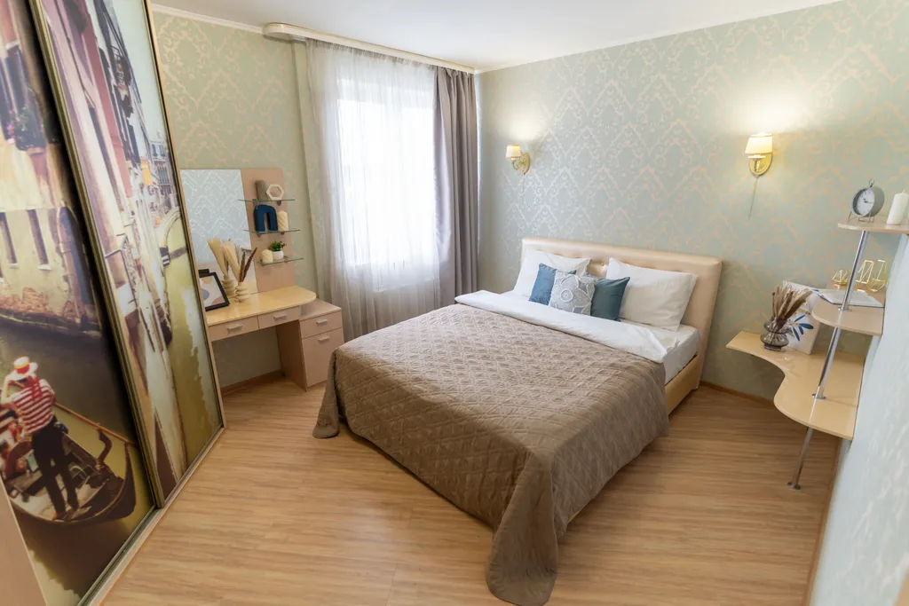 Дизайнерская двушка с биокамином