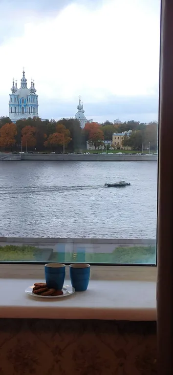 Квартира на набережной