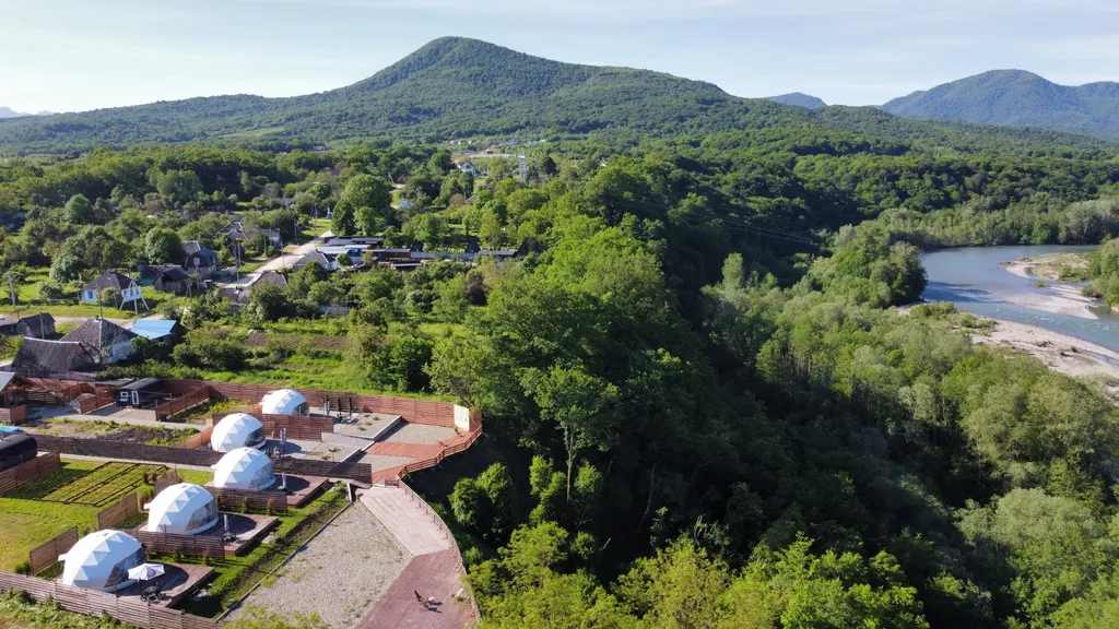 Сфера с горячим бассейном 2