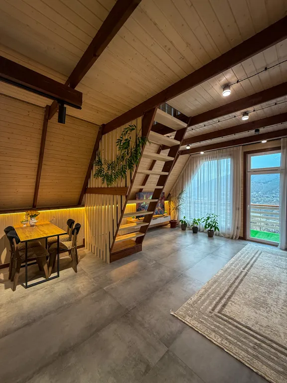 Уютные домики a-frame в горах