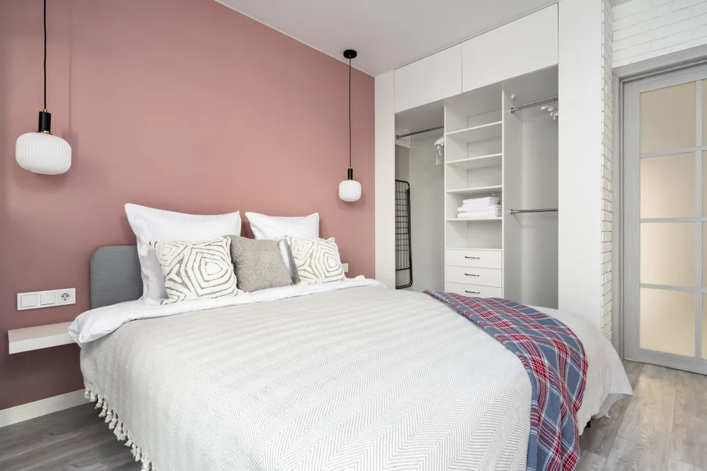 Двухкомнатная студия с панорамным видом на Октябрьский мост!!!