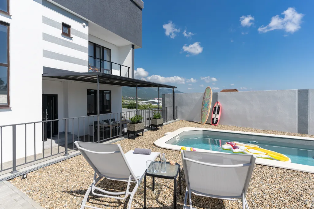 Коттедж 5-комнатный Дом — аренда посуточно в Геленджик