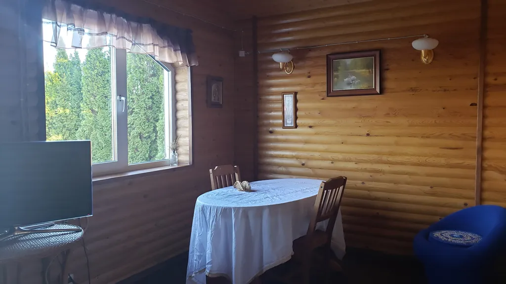 Шале у озера