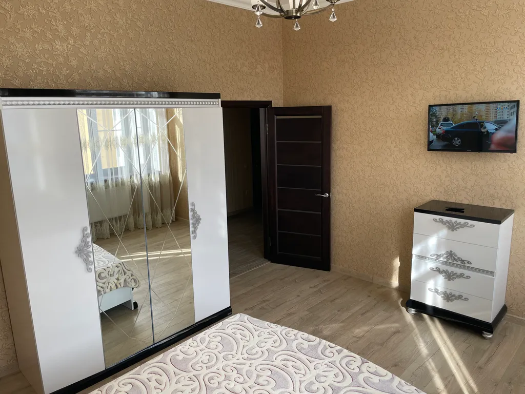 Апартаменты с двумя спальнями в элитном доме в центре рядом с парком