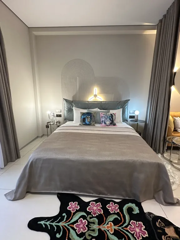 В самом центре с видом на море и горы