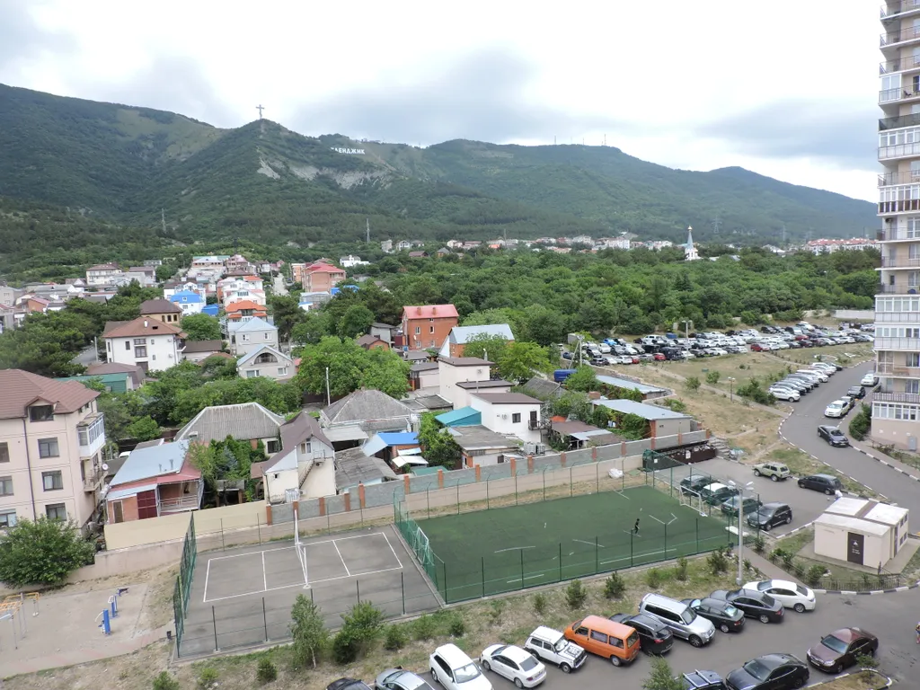 Просторная студия с панорамным видом на море