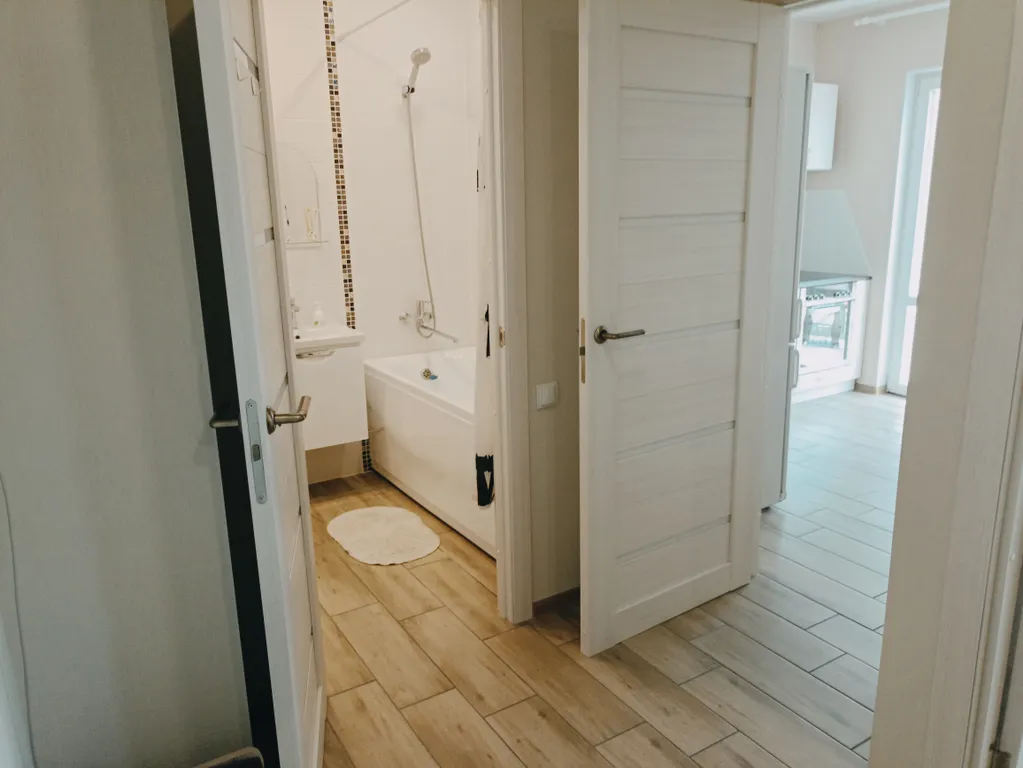 Новая квартира с панорамным балконом в расширенном центре