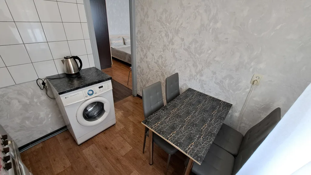 Уютная двухкомнатная квартира Ленина 95