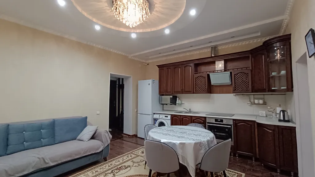 Квартира с двумя спальнями в курортной зоне, в районе верхнего рынка