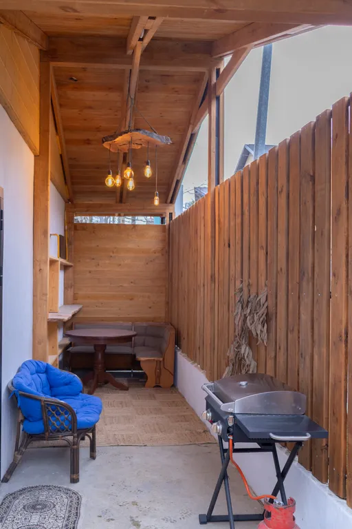 Квартира на 1 этаже дома с отдельным входом и террасой на Пчеловодов