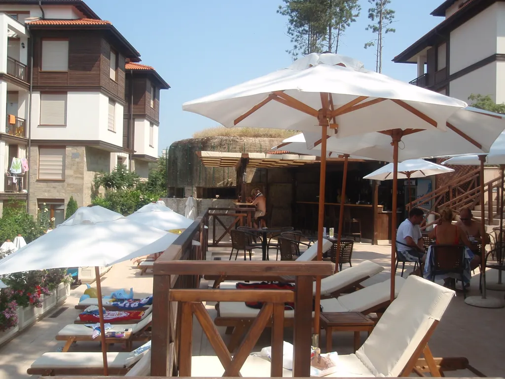 Трехкомнатный люкс в соснах у моря в Санта Марина