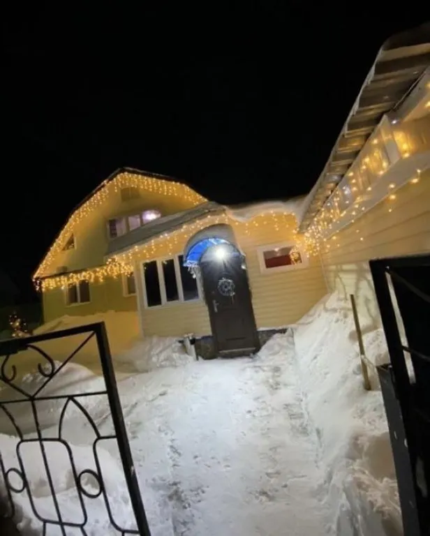 Дом с видом на лес и речку