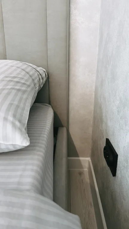 Стильная уютная квартира-студия на Алой