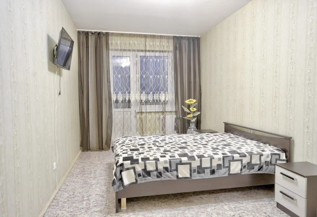 Квартира в спальном районе, всегда можно найти местечко на парковке