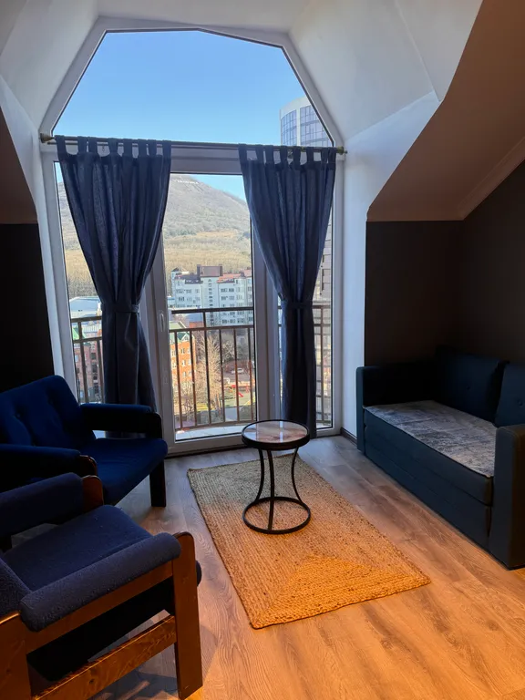 Шикарная квартира с потрясающим видом на гору Машук