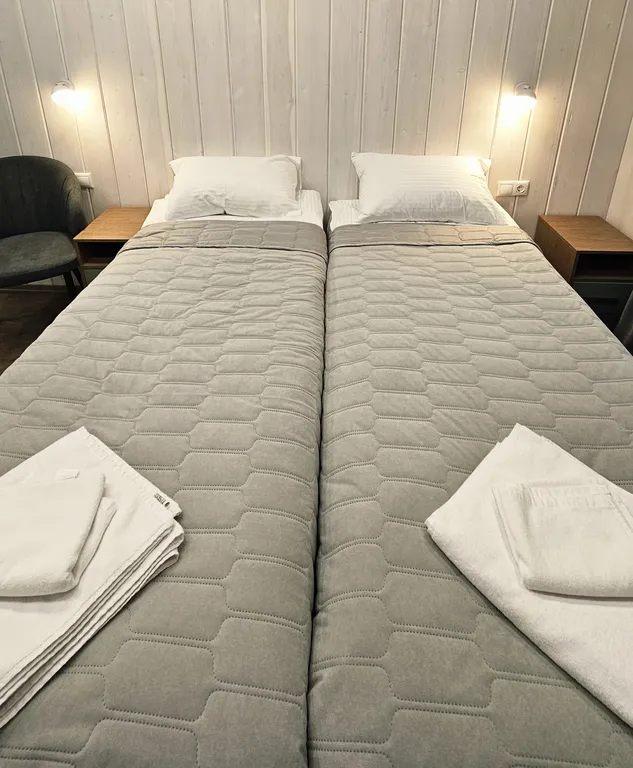 Далеко и надолго