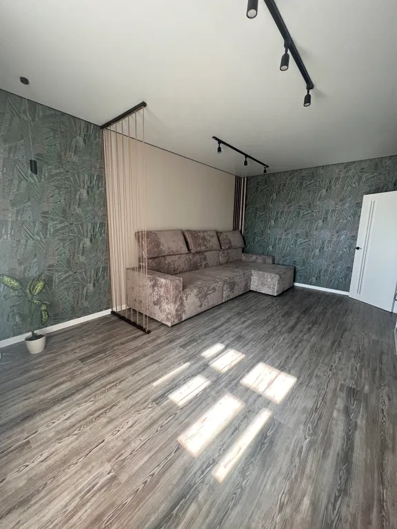 Двухкомнатная квартира на русском поле