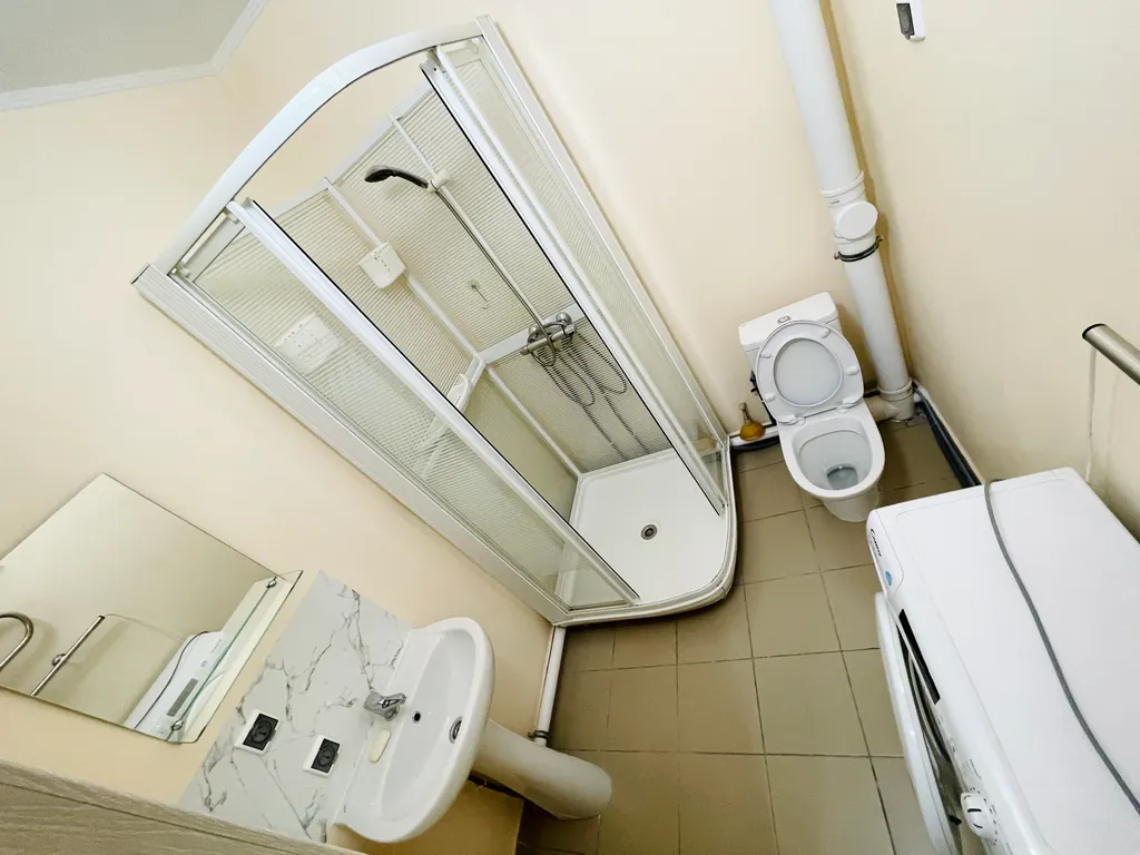 Студия в современном спальном районе