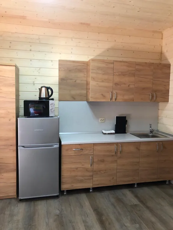 Коттедж с бассейном и сауной