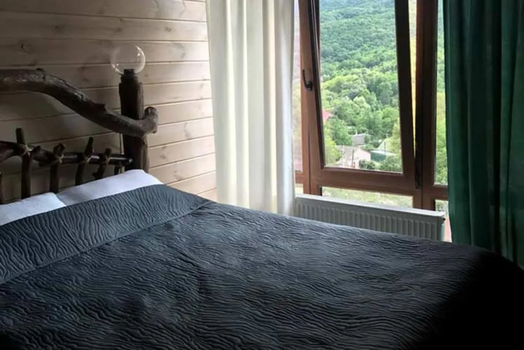 4-комнатная Квартира