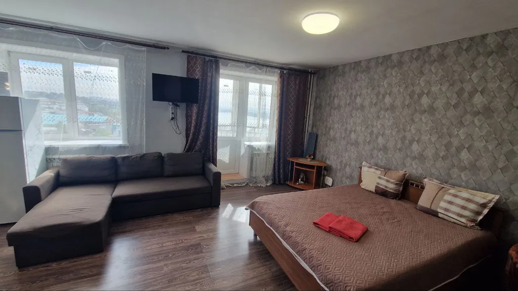 Студия с шикарным видом на реку Ангару