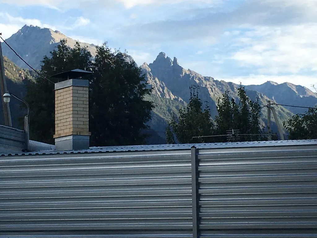 Шале у реки