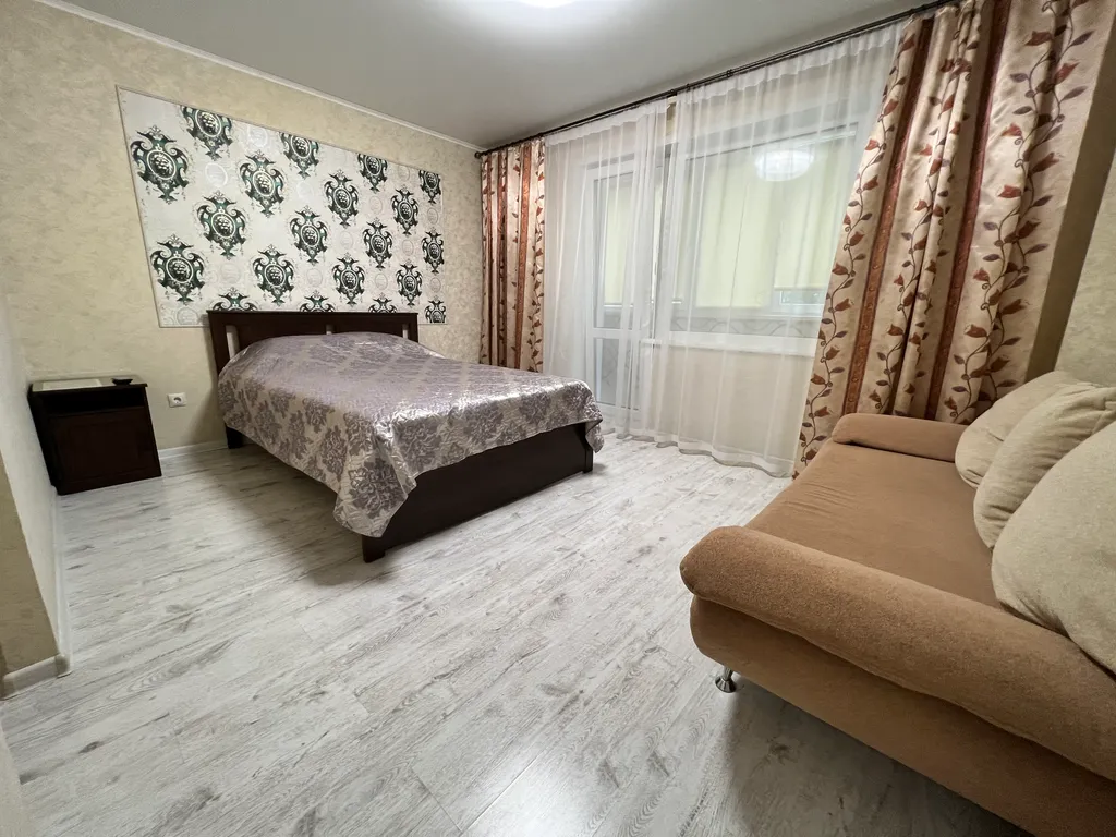 Квартира Уютная, чистая квартира на левом берегу — Омск