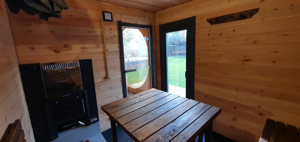 Дом-купол в загородном комплексе