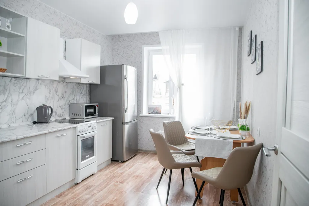 Просторная двухкомнатная квартира на берегу Енисея