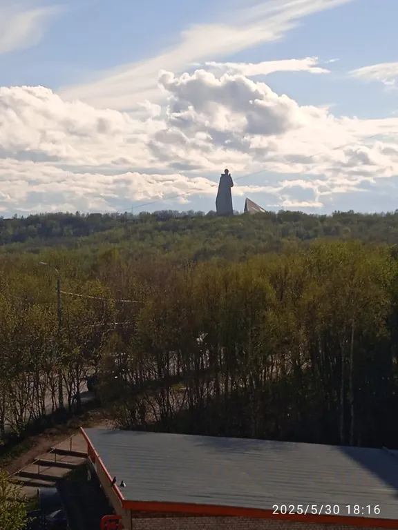 Уютная 2-х ком.кв. для гостей города в красивой парковой зоне у озера