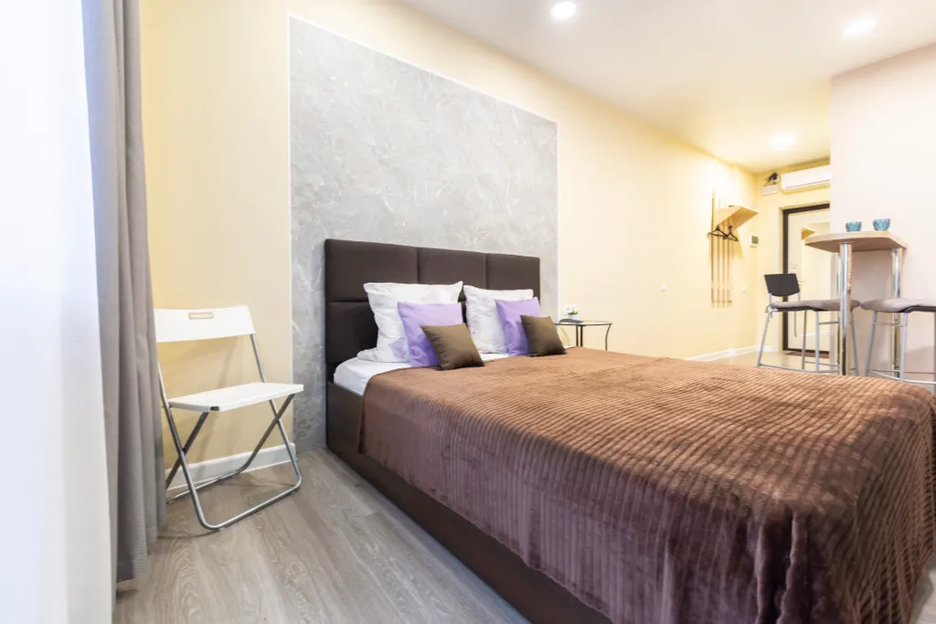 Квартира-студия с отличным видом в районе вокзала