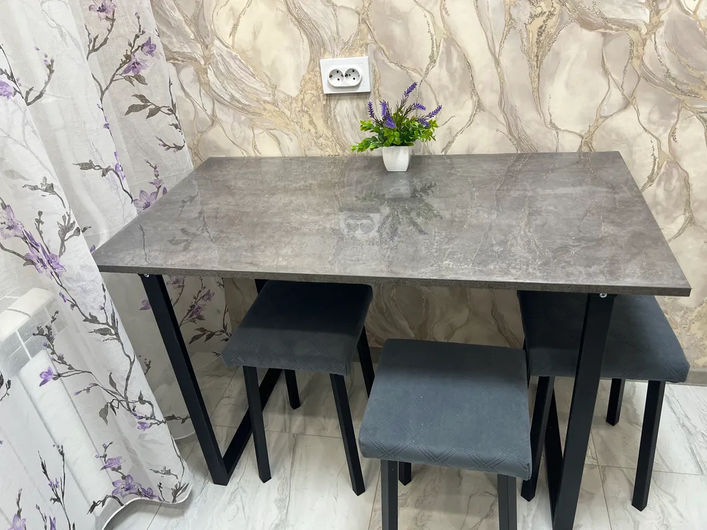 Квартира с новым ремонтом в самом центре города