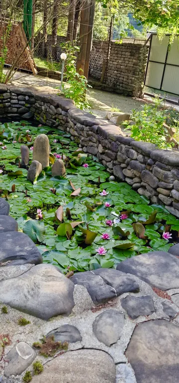 Уютный домик в горах