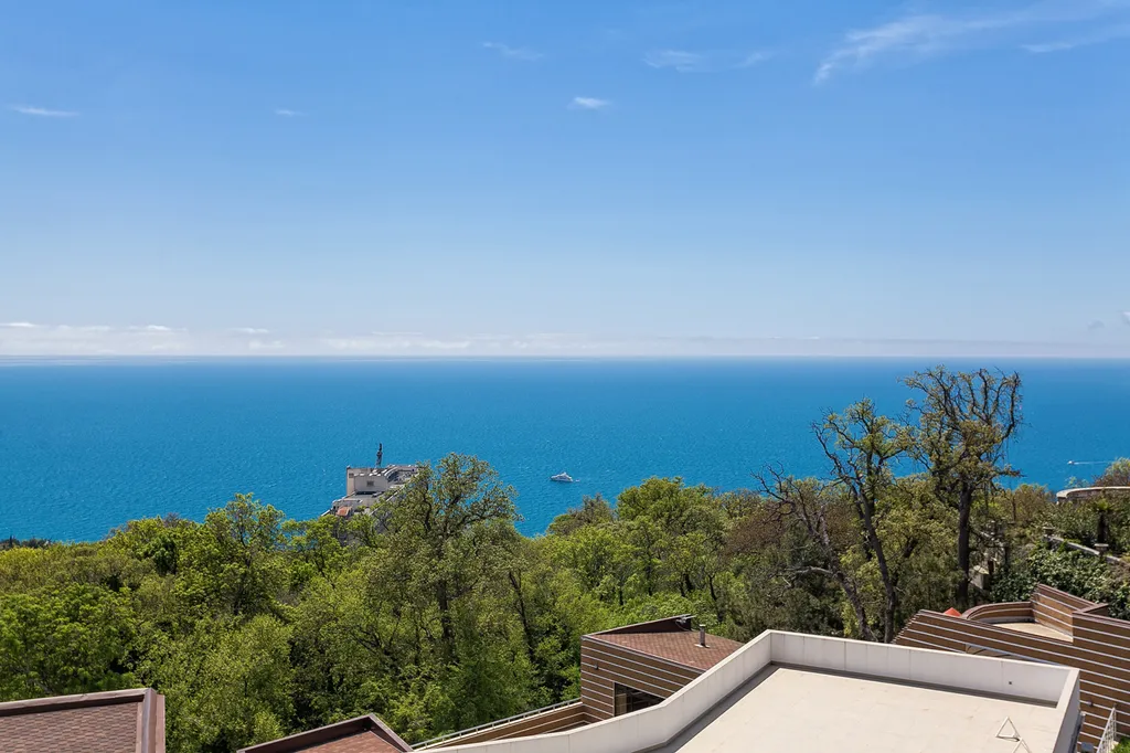 Коттедж Шикарная вилла в Массандровском парке — Ялта