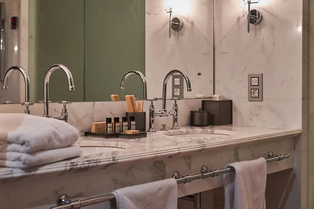 Апартаменты Crown в Москва-Сити — Роскошь и комфорт на 50 этаже