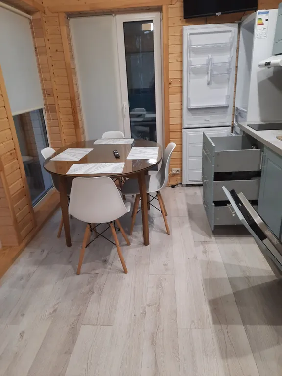 Домик с видом на сосновый бор и Ладожское озеро