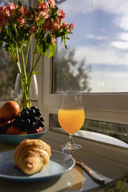 Квартира Квартира Уютная студия с видом на морской порт в ЖК Сорренто Парк — Сириус