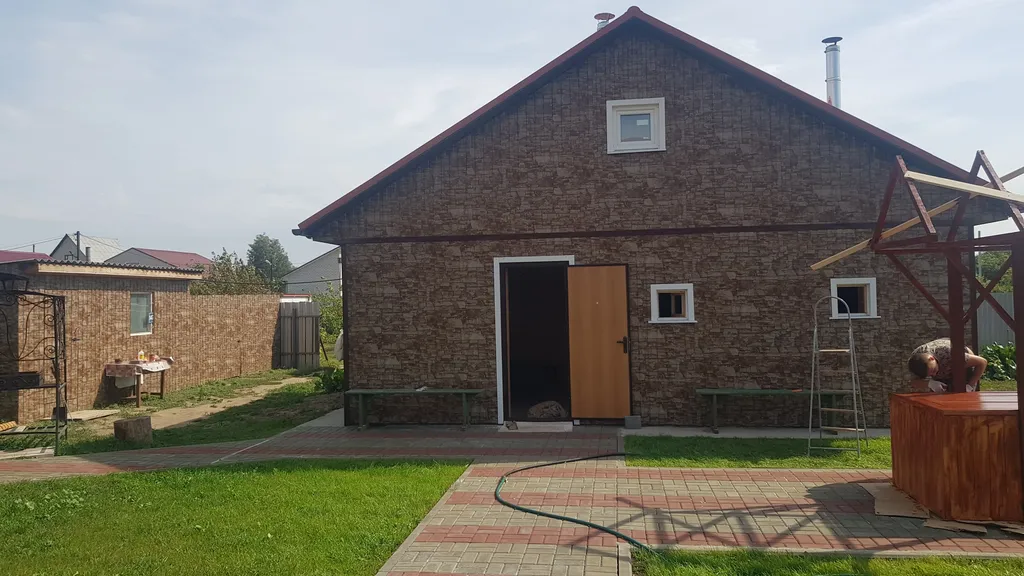 Домик в деревне в центре Гжели