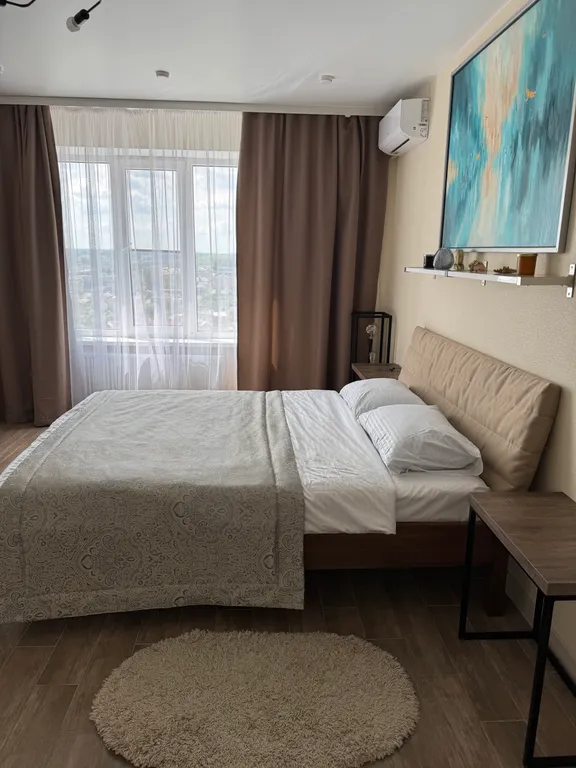 Просторная современная квартира в центре с шикарным видом на город