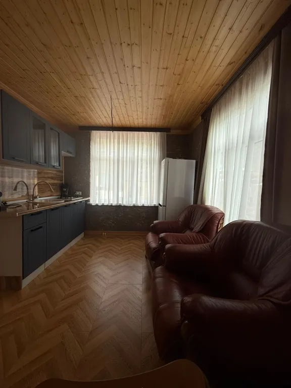 Коттедж с бассейном и парной и видом на Сулакский каньон