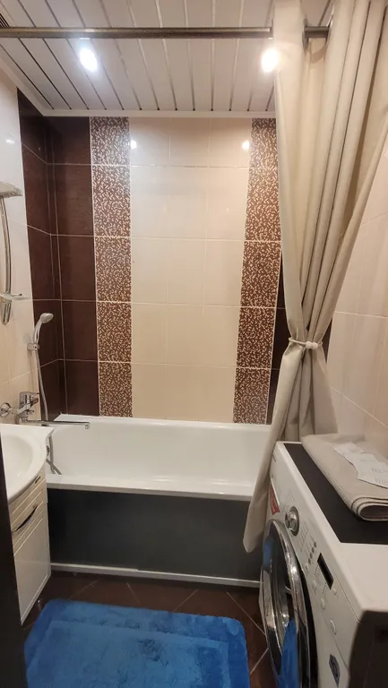 Уютная квартира с отдельным входом в центре города