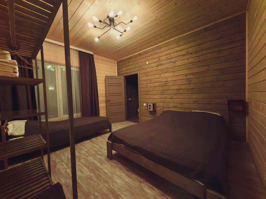 Дом с теплым бассейном