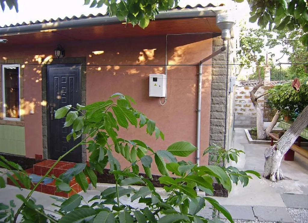 Коттедж Дом в центре города — Судак