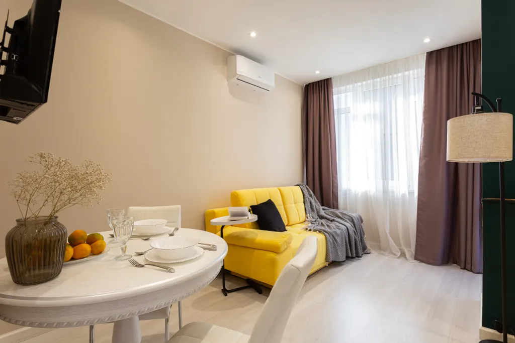 Уютная студия с видом на горы