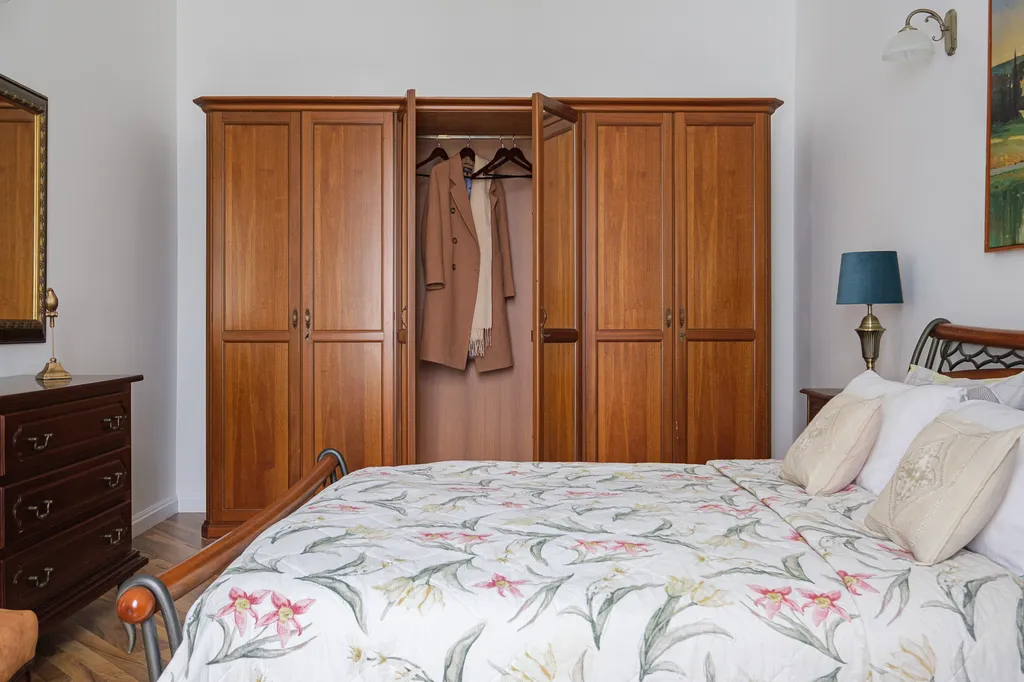 Элегантная квартира Delux с тремя спальнями, парковкой у Эрмитажа